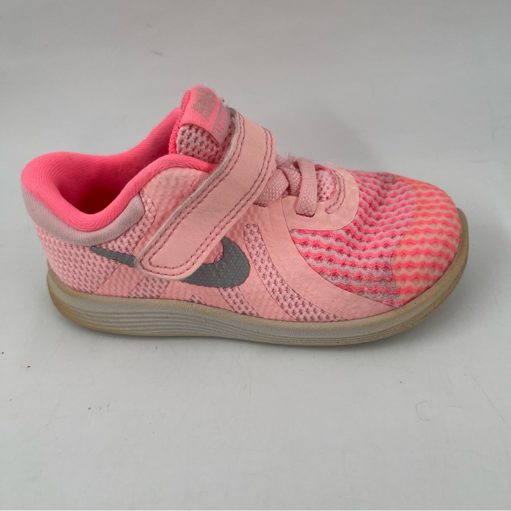 Nike Girl’s Revolution 4 - SZ 7C - Pink Hook & Loop Mesh Sneakers Shoes